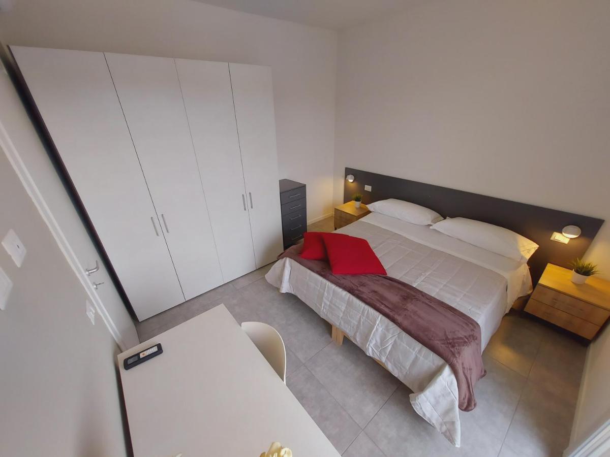 Residenza Delizia Camere & Appartamenti "Residenze Del Cuore" Werona Zewnętrze zdjęcie