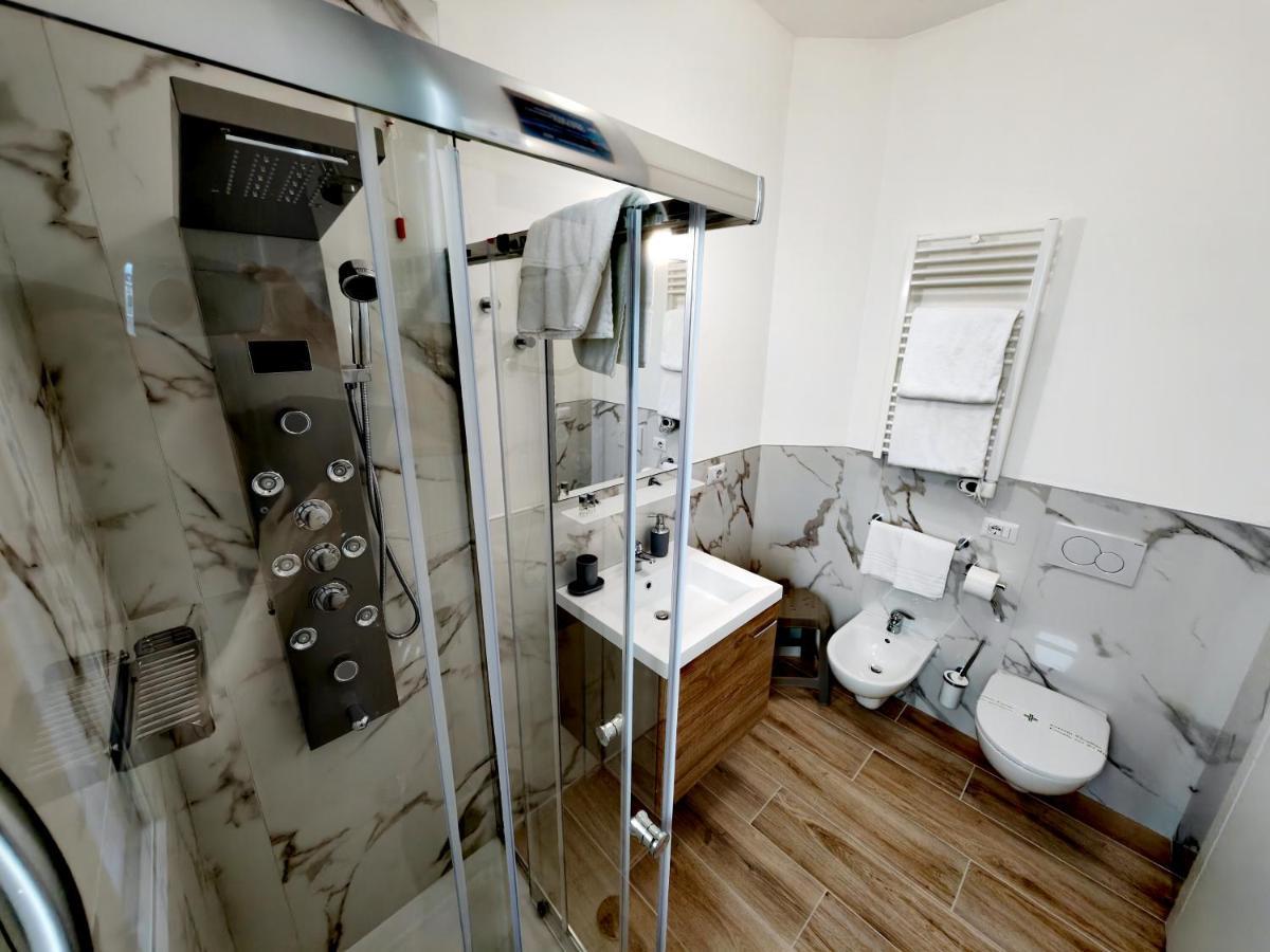 Residenza Delizia Camere & Appartamenti "Residenze Del Cuore" Werona Zewnętrze zdjęcie