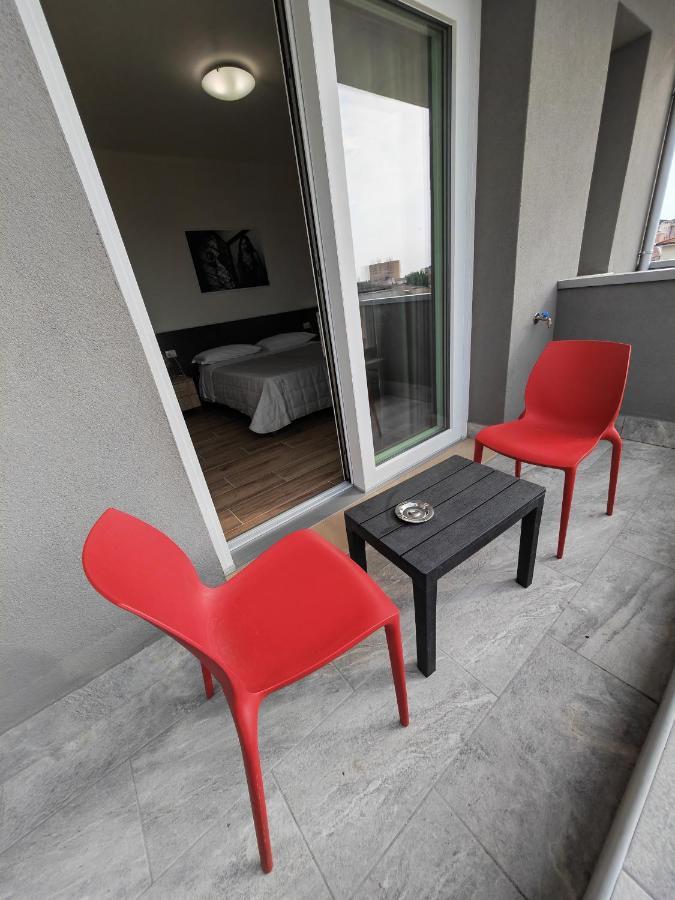 Residenza Delizia Camere & Appartamenti "Residenze Del Cuore" Werona Zewnętrze zdjęcie