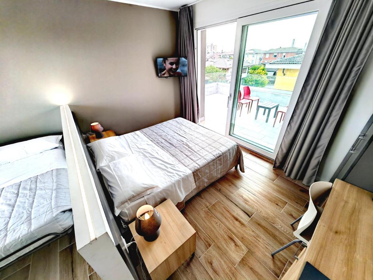 Residenza Delizia Camere & Appartamenti "Residenze Del Cuore" Werona Zewnętrze zdjęcie